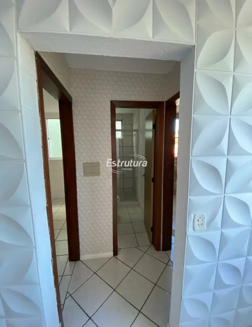 Foto 2 de Apartamento com 2 quartos à venda, 48m2 em Uglione, Santa Maria - RS