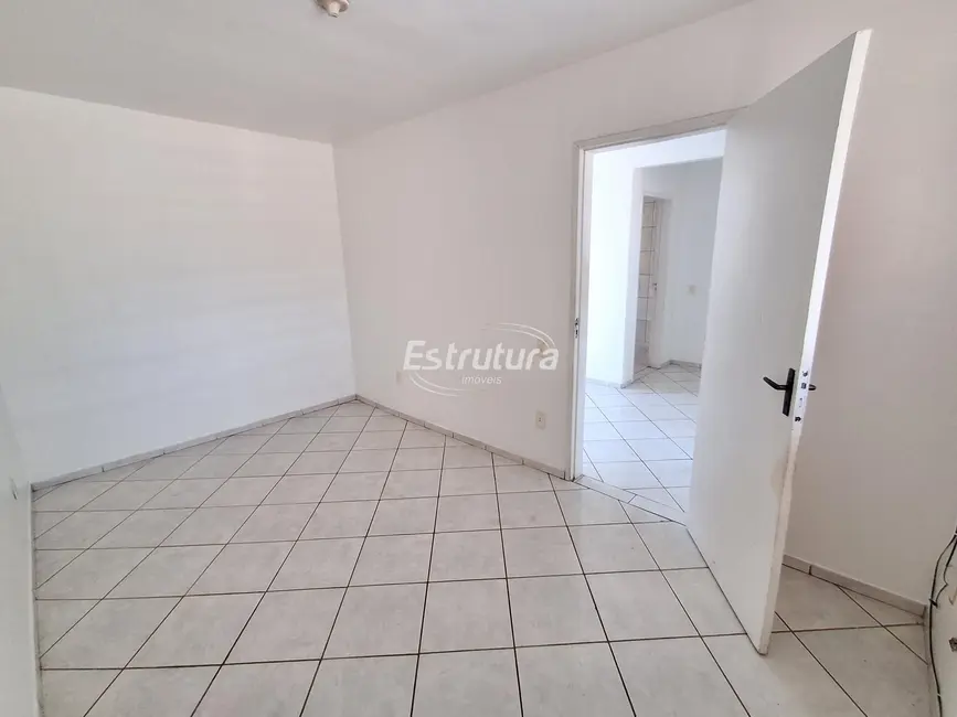 Foto 4 de Apartamento com 1 quarto para alugar, 42m2 em Nossa Senhora das Dores, Santa Maria - RS