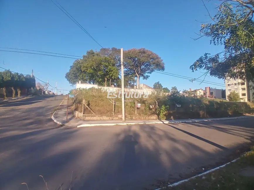 Foto 1 de Terreno / Lote à venda, 1080m2 em Patronato, Santa Maria - RS