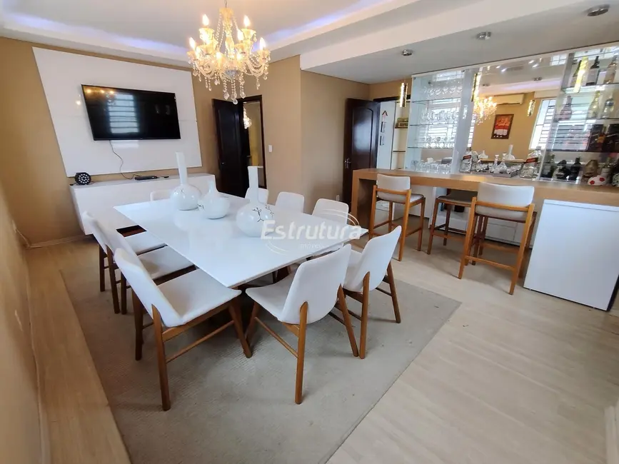 Foto 1 de Casa com 4 quartos à venda, 192m2 em Uglione, Santa Maria - RS