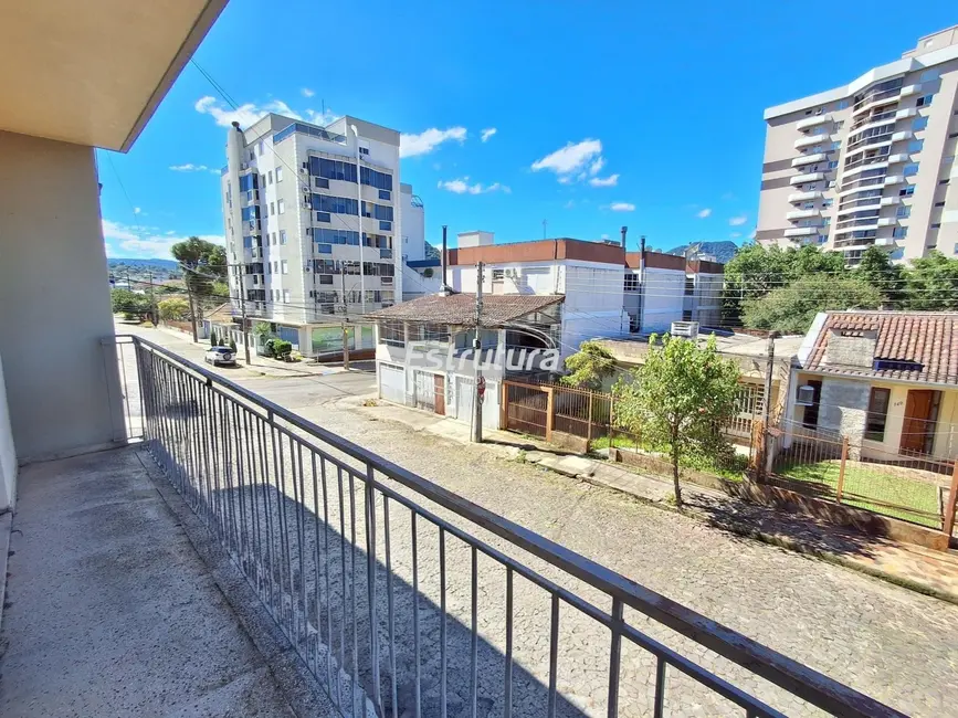 Foto 2 de Apartamento com 2 quartos à venda, 92m2 em Menino Jesus, Santa Maria - RS