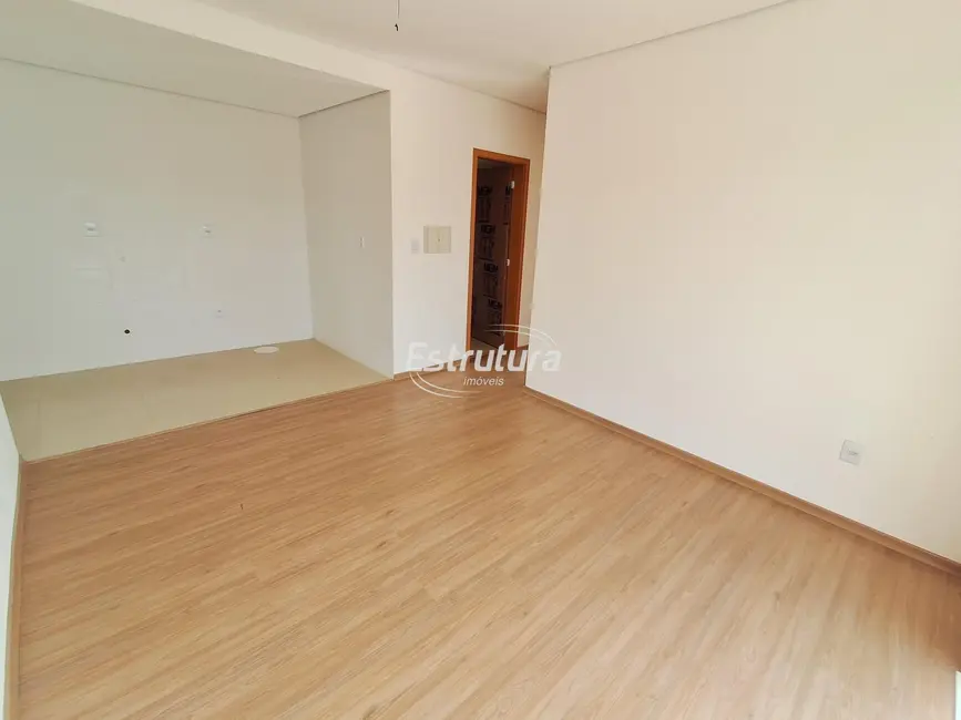 Foto 2 de Apartamento com 2 quartos à venda, 55m2 em Pinheiro Machado, Santa Maria - RS