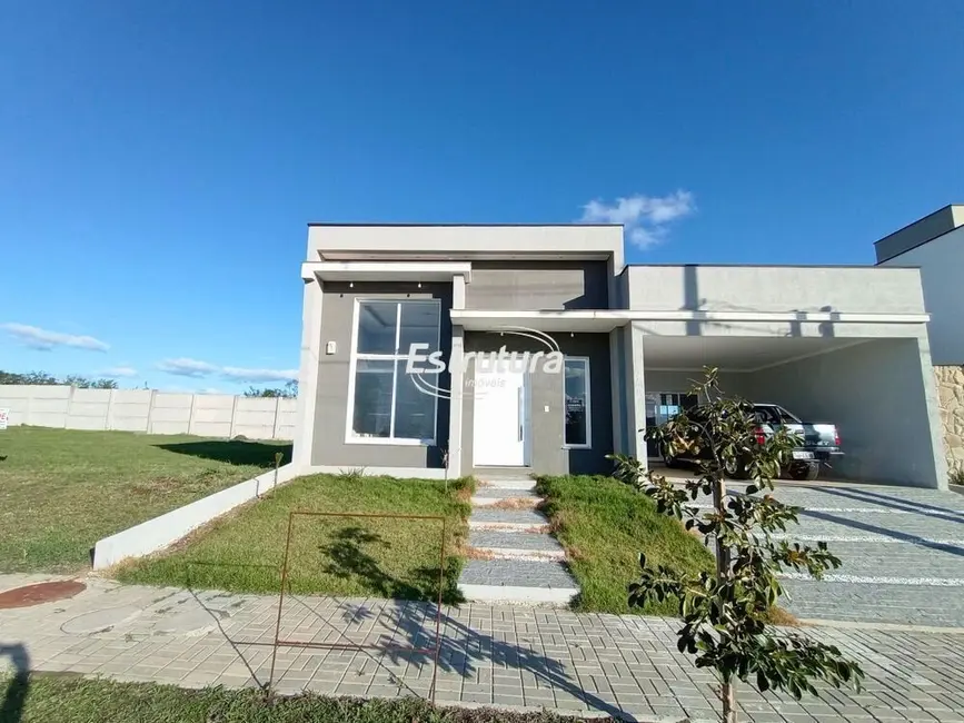 Foto 1 de Casa com 3 quartos à venda, 188m2 em Camobi, Santa Maria - RS