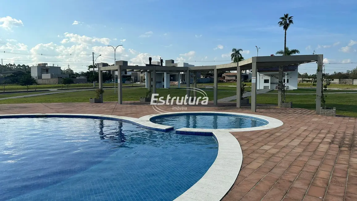 Foto 1 de Terreno / Lote à venda, 364m2 em Camobi, Santa Maria - RS