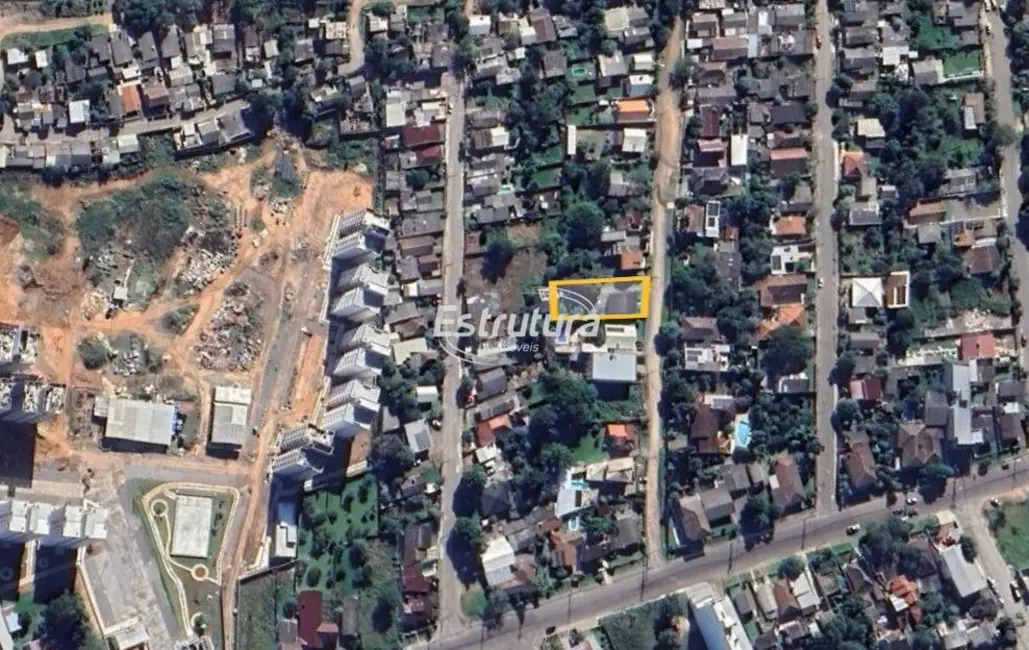 Foto 1 de Terreno / Lote à venda, 775m2 em Camobi, Santa Maria - RS