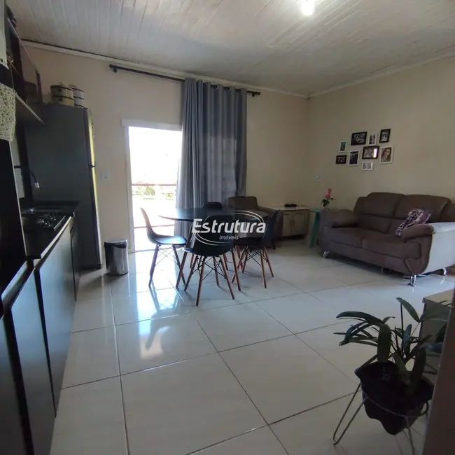 Casa com 5 quartos à venda, 180m2 em Nossa Senhora Medianeira, Santa Maria - RS - imagem 1 Foto 1 de Casa com 5 quartos à venda, 180m2 em Nossa Senhora Medianeira, Santa Maria - RS