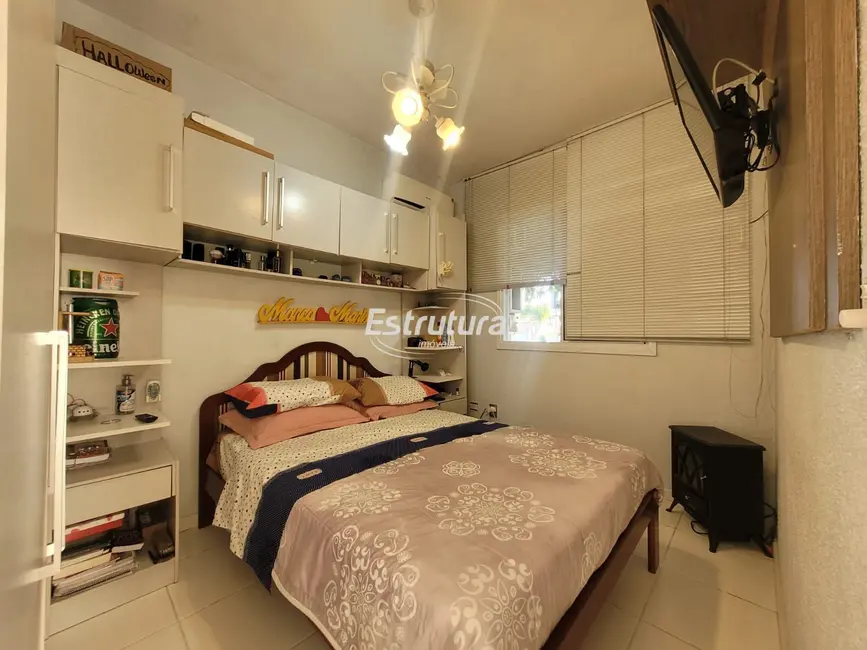 Foto 1 de Casa com 2 quartos à venda, 63m2 em Nossa Senhora de Lourdes, Santa Maria - RS