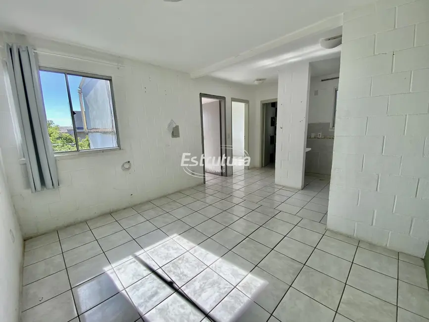 Foto 1 de Apartamento com 2 quartos à venda, 44m2 em Urlândia, Santa Maria - RS
