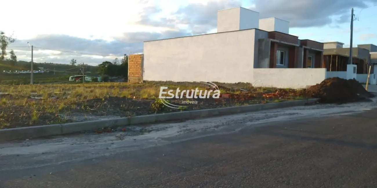 Foto 1 de Terreno / Lote à venda, 253m2 em Camobi, Santa Maria - RS