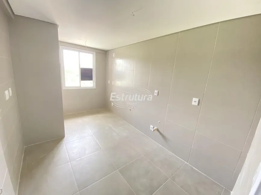 Foto 2 de Apartamento com 2 quartos à venda, 82m2 em Nossa Senhora de Lourdes, Santa Maria - RS