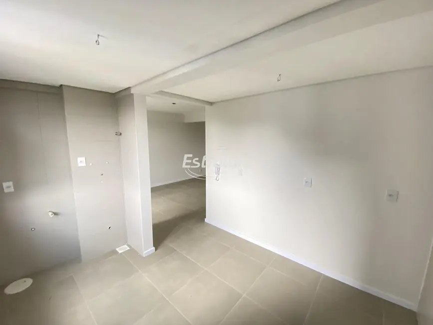 Foto 2 de Apartamento com 2 quartos à venda, 82m2 em Nossa Senhora de Lourdes, Santa Maria - RS