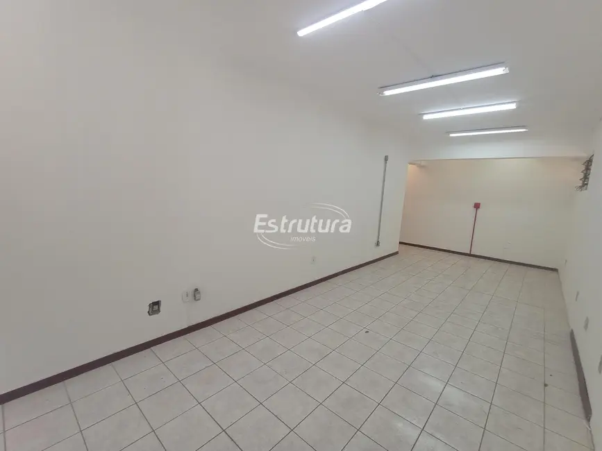 Foto 1 de Sala Comercial com 1 quarto à venda, 61m2 em Bonfim, Santa Maria - RS