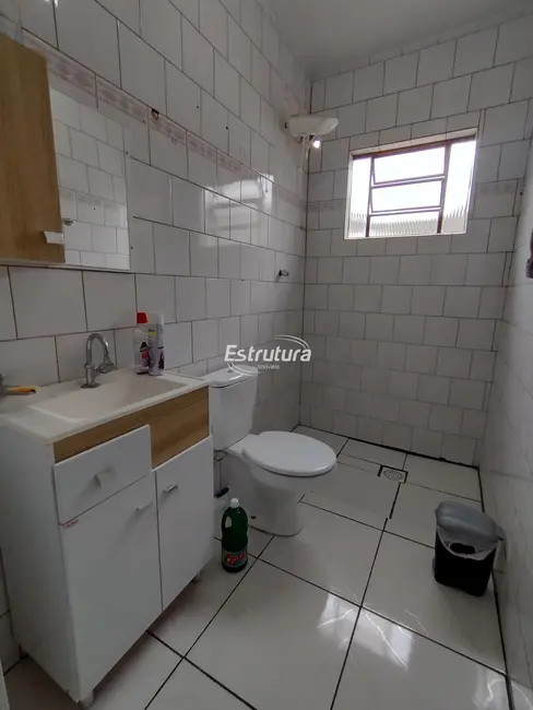 Foto 2 de Casa com 2 quartos à venda, 140m2 em Tancredo Neves, Santa Maria - RS