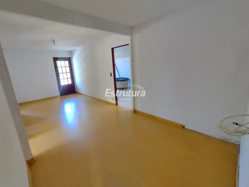 Foto 2 de Casa com 3 quartos à venda, 151m2 em Tancredo Neves, Santa Maria - RS