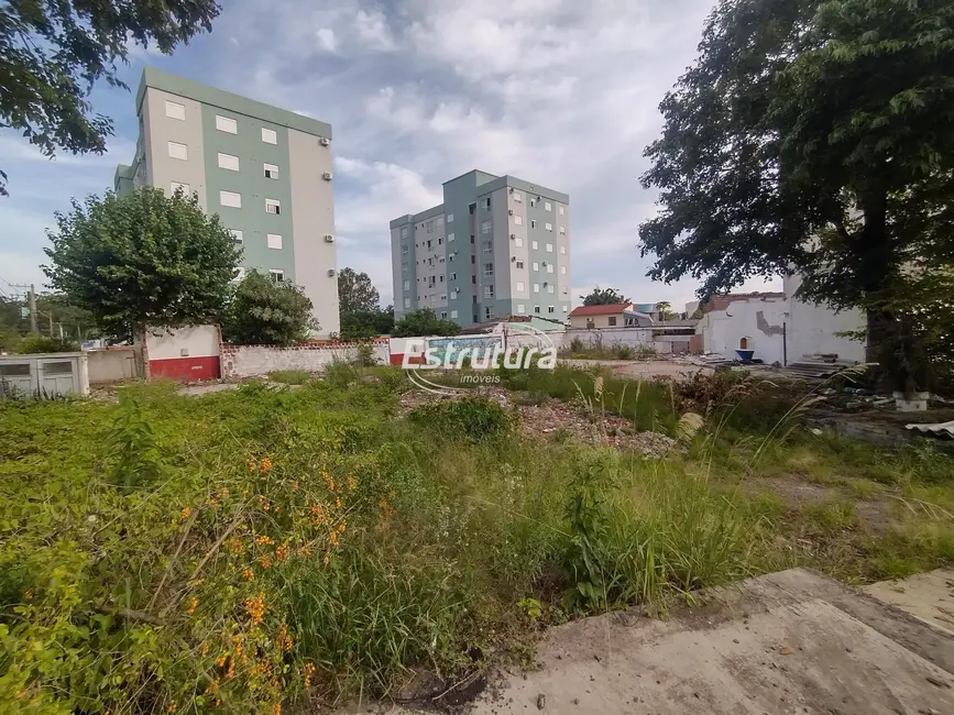 Foto 1 de Terreno / Lote à venda, 667m2 em Camobi, Santa Maria - RS