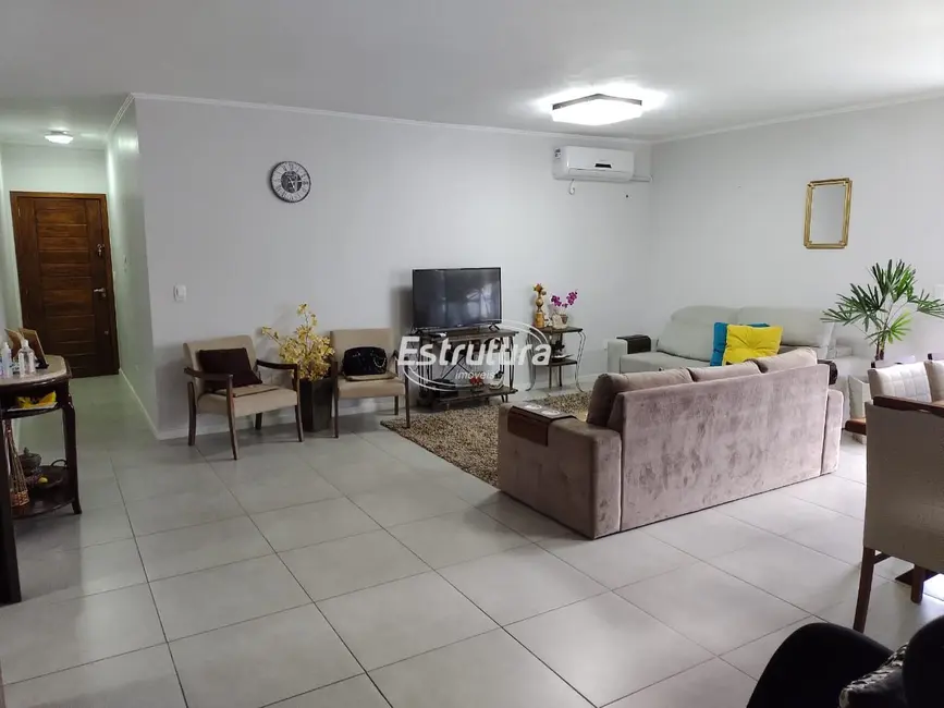 Foto 1 de Apartamento com 3 quartos à venda, 140m2 em Camobi, Santa Maria - RS