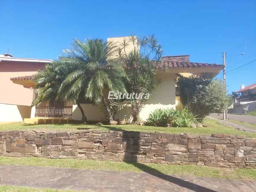 Foto 2 de Casa com 3 quartos à venda, 219m2 em São José, Santa Maria - RS