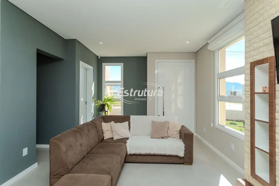 Casa com 4 quartos à venda, 265m2 em Camobi, Santa Maria - RS - imagem 5 Foto 5 de Casa com 4 quartos à venda, 265m2 em Camobi, Santa Maria - RS