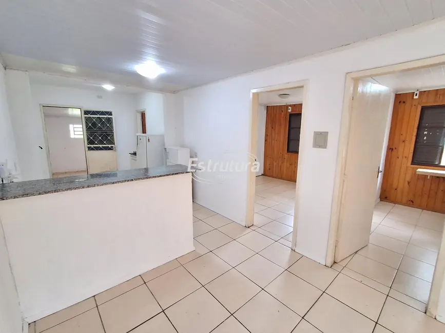 Foto 1 de Casa com 2 quartos à venda, 100m2 em Urlândia, Santa Maria - RS