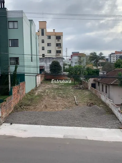 Foto 1 de Terreno / Lote à venda, 594m2 em Centro, Santa Maria - RS