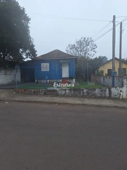 Foto 1 de Casa com 2 quartos à venda, 50m2 em Urlândia, Santa Maria - RS