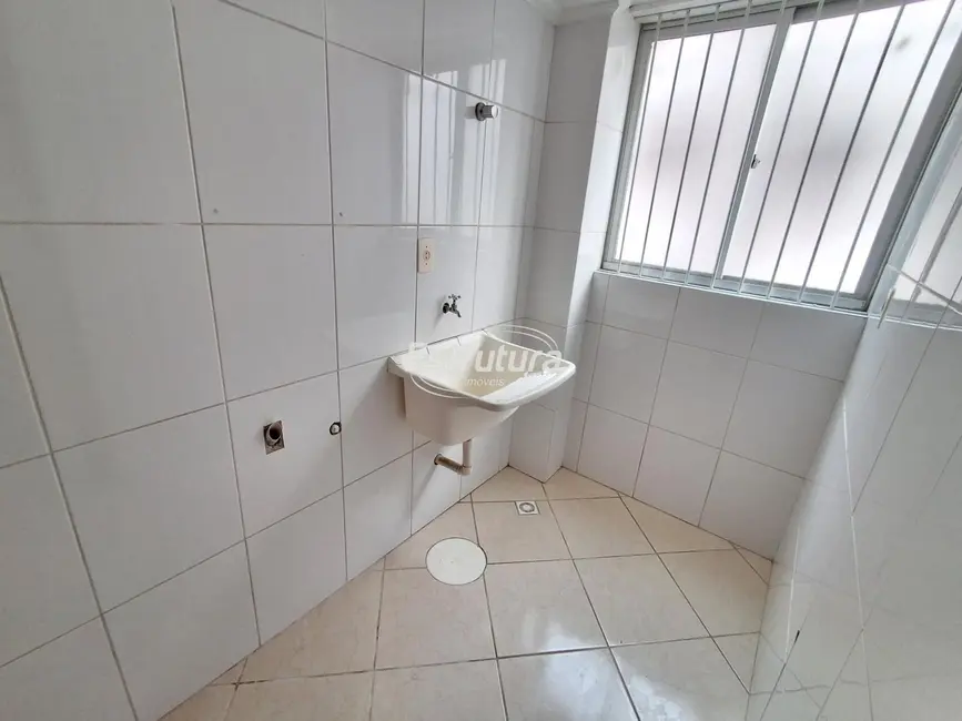 Foto 6 de Apartamento com 1 quarto para alugar, 44m2 em Nossa Senhora de Lourdes, Santa Maria - RS