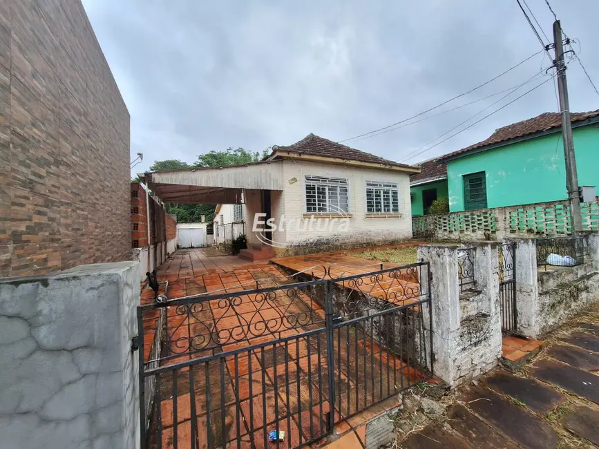 Foto 2 de Casa com 3 quartos à venda, 120m2 em Itararé, Santa Maria - RS