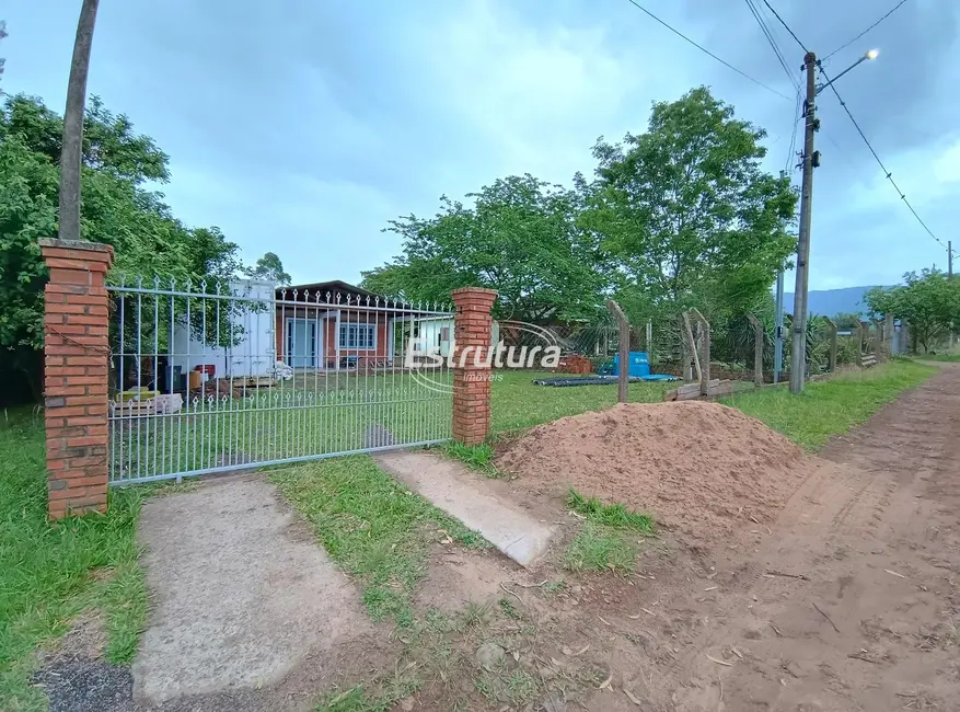 Foto 1 de Casa com 3 quartos à venda, 80m2 em Santa Maria - RS