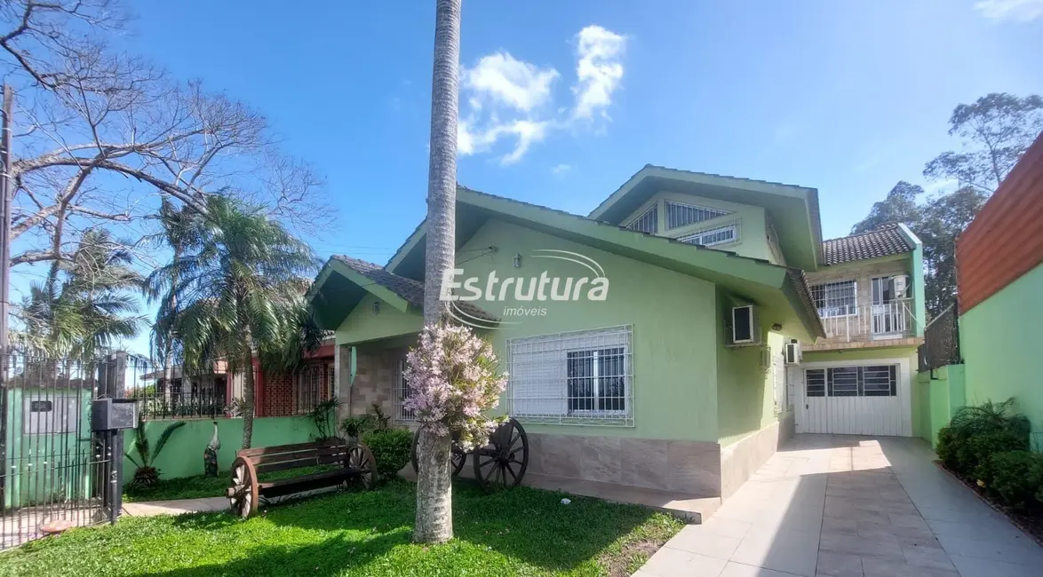 Foto 1 de Casa com 3 quartos à venda, 243m2 em São José, Santa Maria - RS