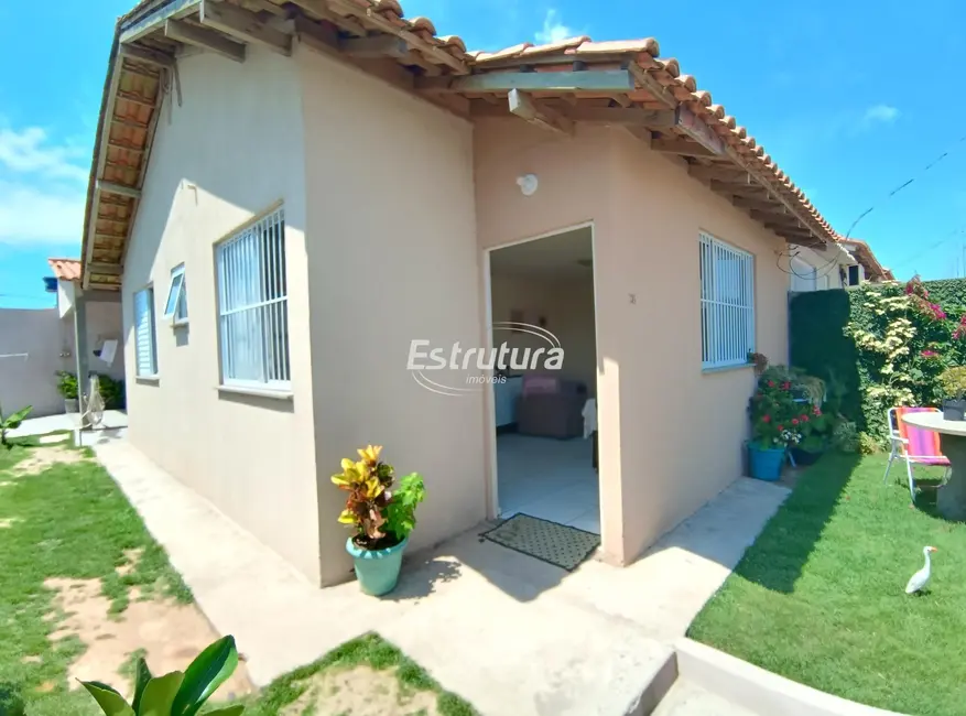 Foto 1 de Casa com 2 quartos à venda, 58m2 em Diácono João Luiz Pozzobon, Santa Maria - RS