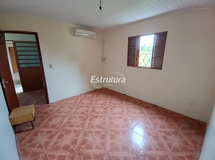 Foto 9 de Chácara com 4 quartos à venda, 150m2 em Santa Maria - RS