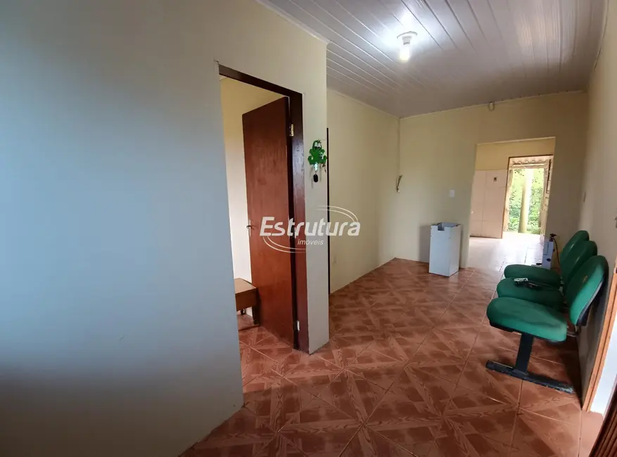 Foto 6 de Chácara com 4 quartos à venda, 150m2 em Santa Maria - RS