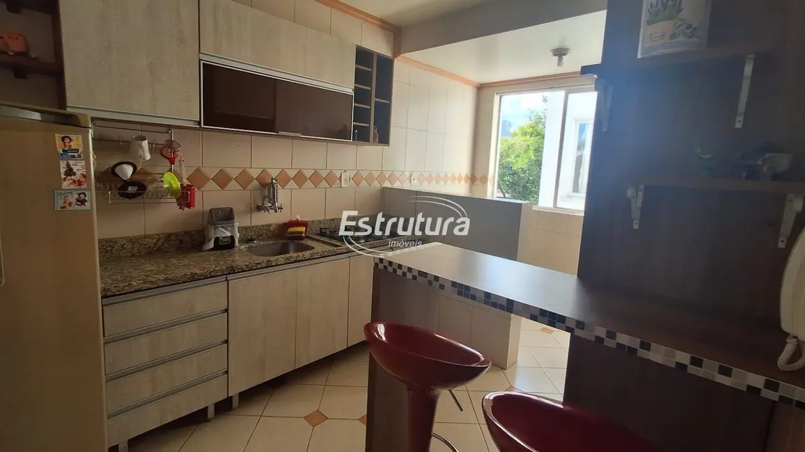 Foto 6 de Apartamento com 3 quartos à venda, 85m2 em Menino Jesus, Santa Maria - RS