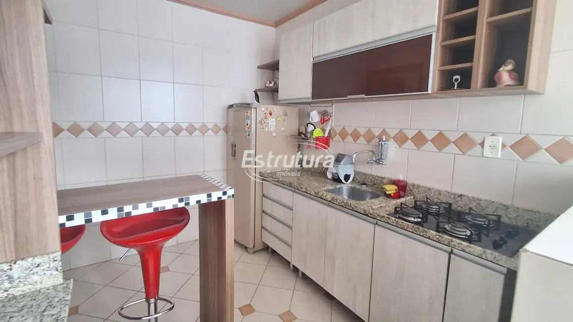 Foto 9 de Apartamento com 3 quartos à venda, 85m2 em Menino Jesus, Santa Maria - RS