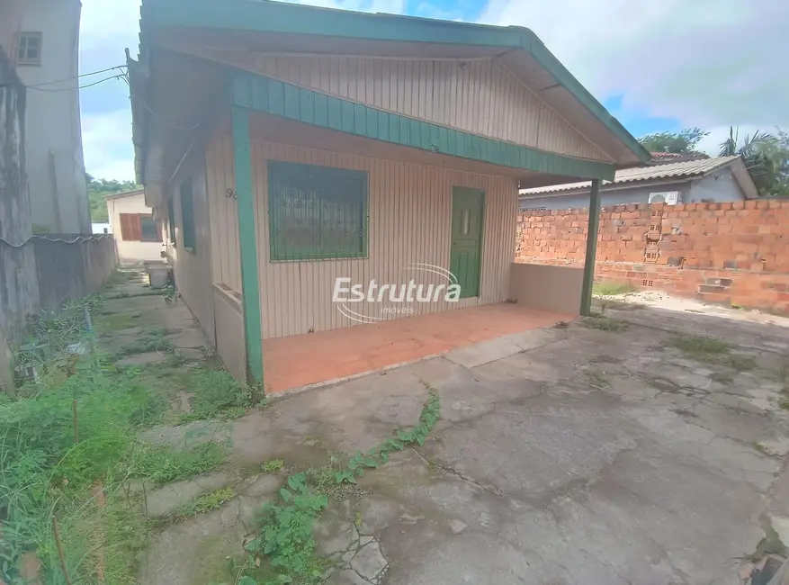 Foto 1 de Terreno / Lote à venda, 330m2 em Urlândia, Santa Maria - RS