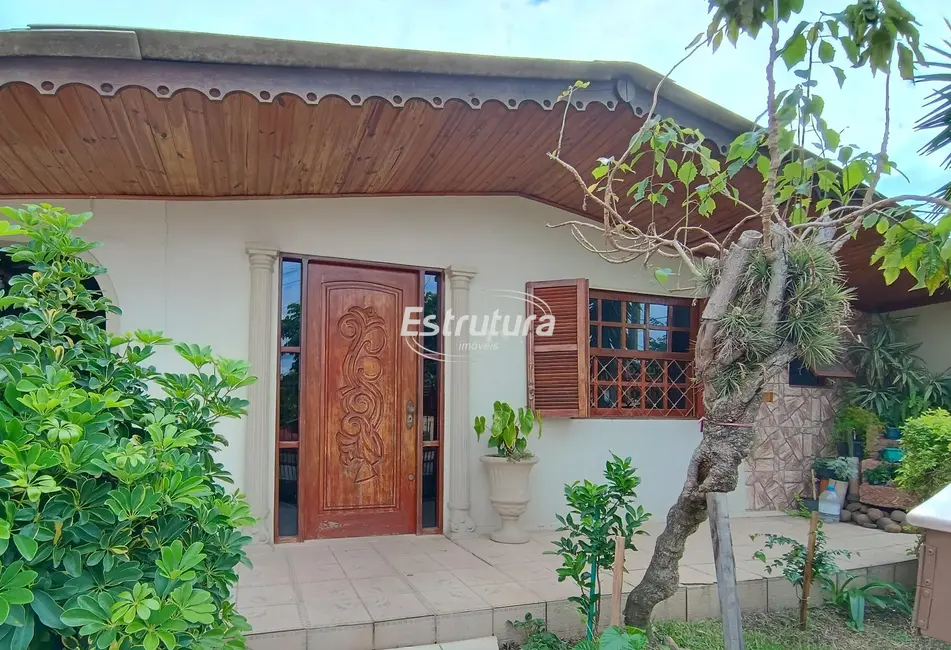 Casa com 3 quartos à venda, 140m2 em Tancredo Neves, Santa Maria - RS - imagem 1 Foto 1 de Casa com 3 quartos à venda, 140m2 em Tancredo Neves, Santa Maria - RS
