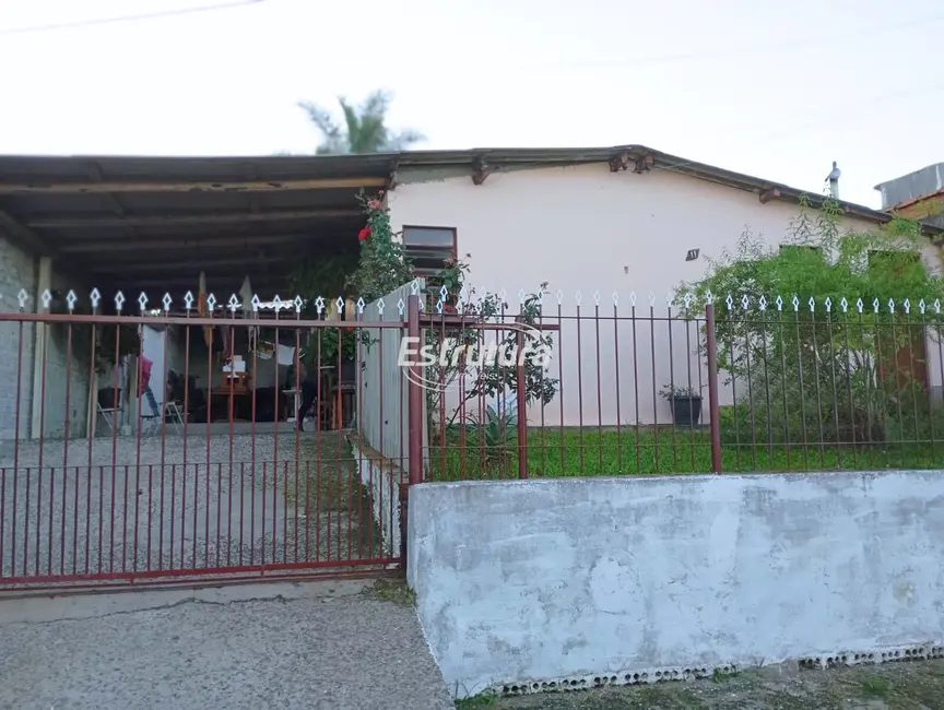 Foto 1 de Casa com 2 quartos à venda, 41m2 em Tancredo Neves, Santa Maria - RS