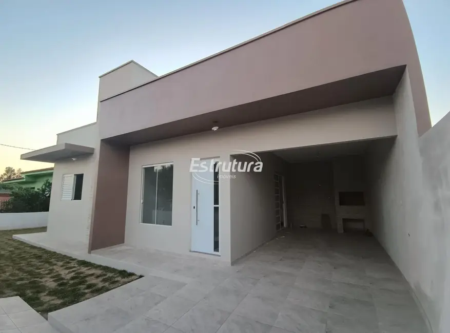 Foto 1 de Casa com 2 quartos à venda, 66m2 em Juscelino Kubitschek, Santa Maria - RS