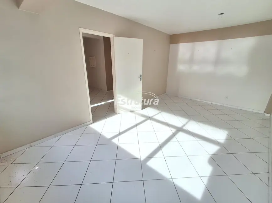 Foto 2 de Sala Comercial com 2 quartos para alugar, 60m2 em Centro, Santa Maria - RS