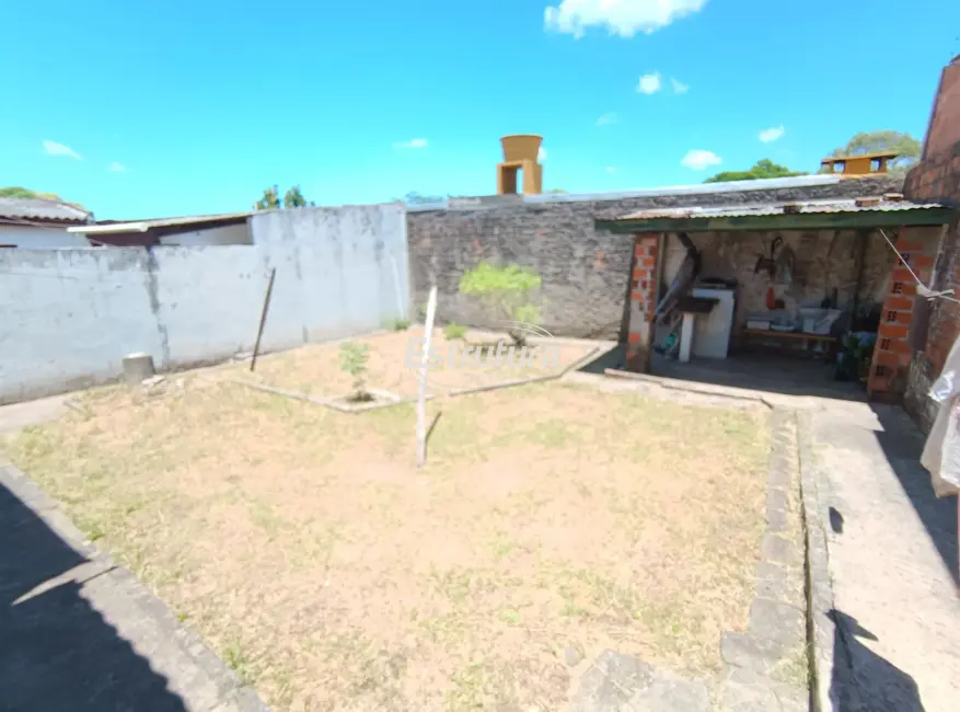 Foto 2 de Casa com 2 quartos à venda, 41m2 em Juscelino Kubitschek, Santa Maria - RS