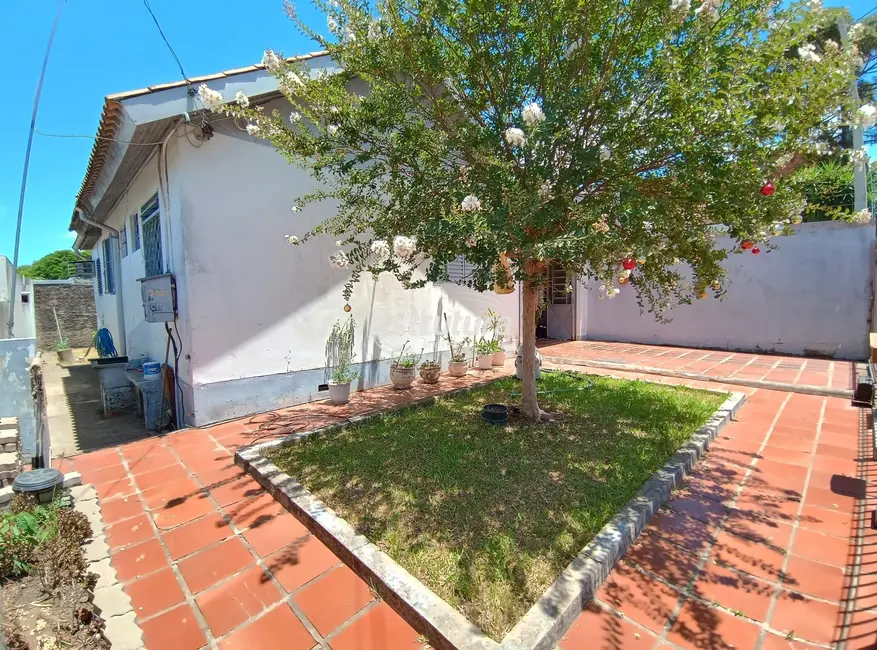 Casa com 2 quartos à venda, 41m2 em Juscelino Kubitschek, Santa Maria - RS - imagem 3 Foto 3 de Casa com 2 quartos à venda, 41m2 em Juscelino Kubitschek, Santa Maria - RS