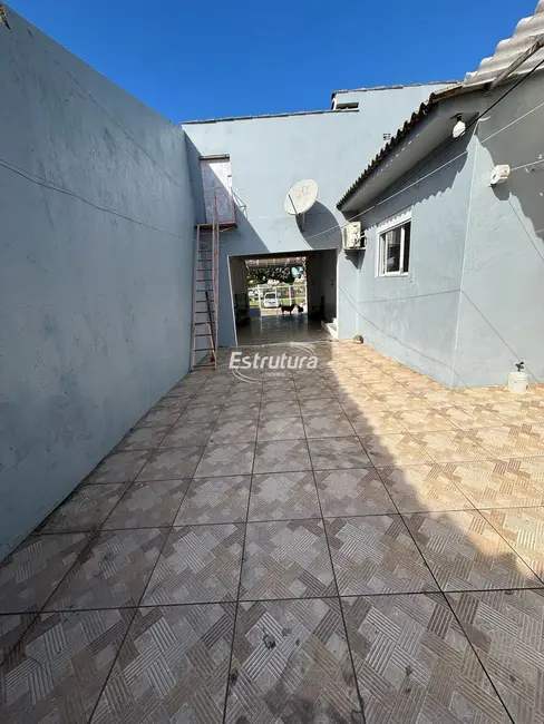Casa com 3 quartos à venda, 164m2 em Juscelino Kubitschek, Santa Maria - RS - imagem 7 Foto 7 de Casa com 3 quartos à venda, 164m2 em Juscelino Kubitschek, Santa Maria - RS