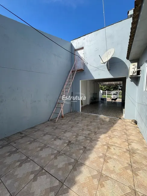 Casa com 3 quartos à venda, 164m2 em Juscelino Kubitschek, Santa Maria - RS - imagem 4 Foto 4 de Casa com 3 quartos à venda, 164m2 em Juscelino Kubitschek, Santa Maria - RS