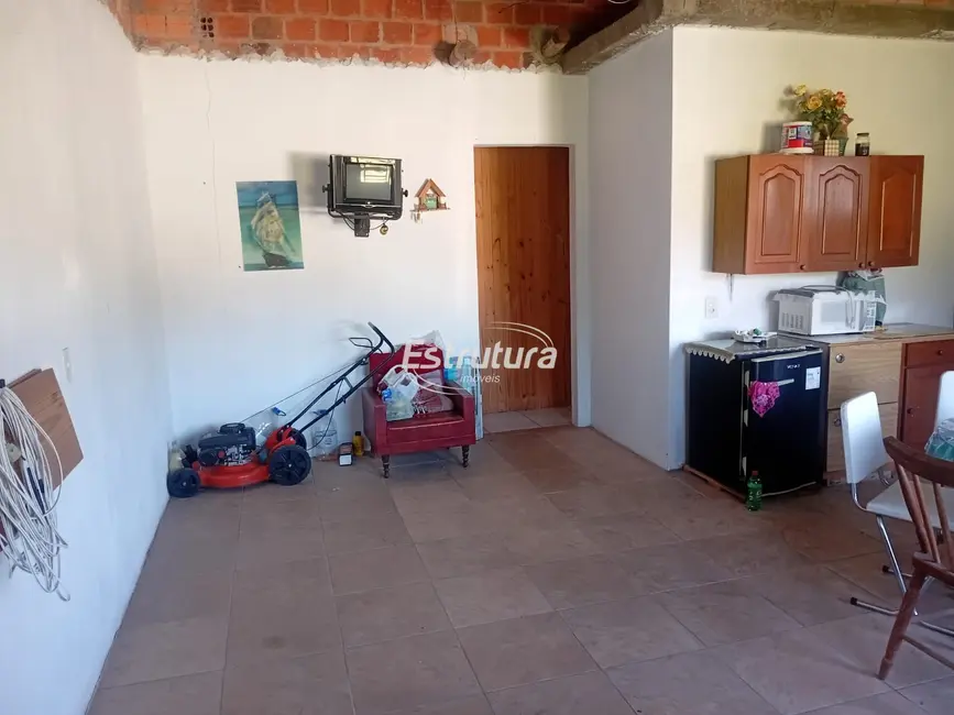 Chácara com 3 quartos à venda, 60m2 em Sao Pedro Do Sul - RS - imagem 5 Foto 5 de Chácara com 3 quartos à venda, 60m2 em Sao Pedro Do Sul - RS