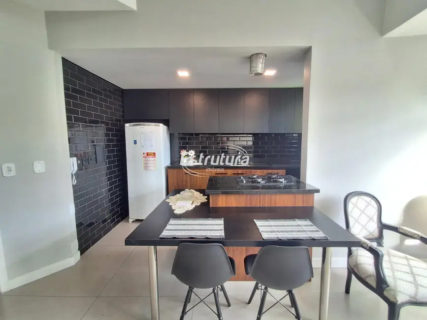 Apartamento com 2 quartos para alugar, 79m2 em Centro, Santa Maria - RS - imagem 7 Foto 7 de Apartamento com 2 quartos para alugar, 79m2 em Centro, Santa Maria - RS