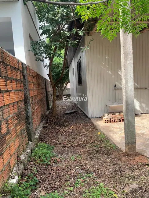 Casa com 2 quartos à venda, 48m2 em Pinheiro Machado, Santa Maria - RS - imagem 6 Foto 6 de Casa com 2 quartos à venda, 48m2 em Pinheiro Machado, Santa Maria - RS