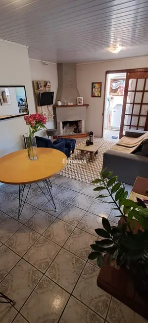 Casa com 2 quartos à venda, 90m2 em Tancredo Neves, Santa Maria - RS - imagem 5 Foto 5 de Casa com 2 quartos à venda, 90m2 em Tancredo Neves, Santa Maria - RS