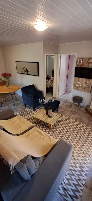Foto 2 de Casa com 2 quartos à venda, 90m2 em Tancredo Neves, Santa Maria - RS