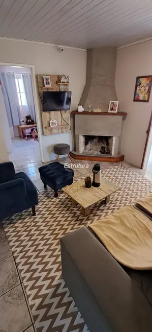 Casa com 2 quartos à venda, 90m2 em Tancredo Neves, Santa Maria - RS - imagem 3 Foto 3 de Casa com 2 quartos à venda, 90m2 em Tancredo Neves, Santa Maria - RS