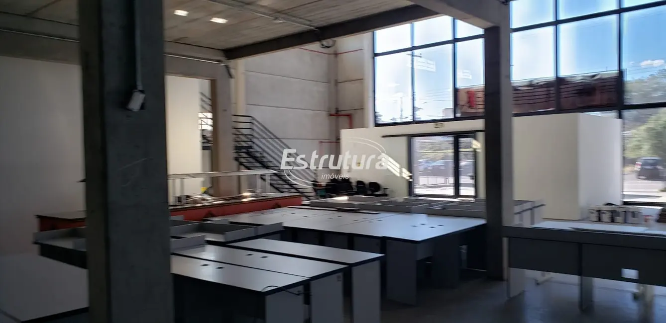 Armazém / Galpão com 6 quartos para alugar, 1000m2 em Urlândia, Santa Maria - RS - imagem 3 Foto 3 de Armazém / Galpão com 6 quartos para alugar, 1000m2 em Urlândia, Santa Maria - RS